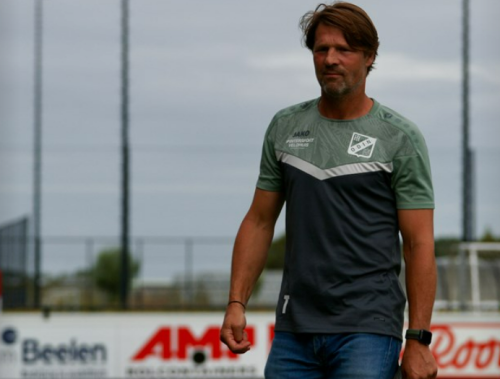 Arjan de Zeeuw wordt volgend seizoen trainer van VVSB