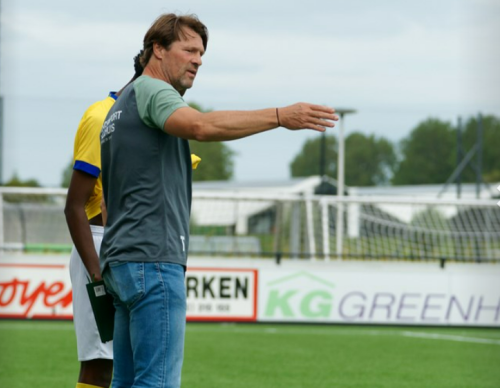 Arjan de Zeeuw wordt volgend seizoen trainer van VVSB