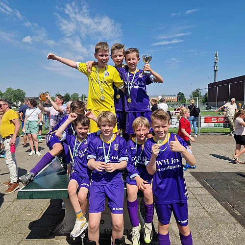 Jeugdteams winnen toernooien